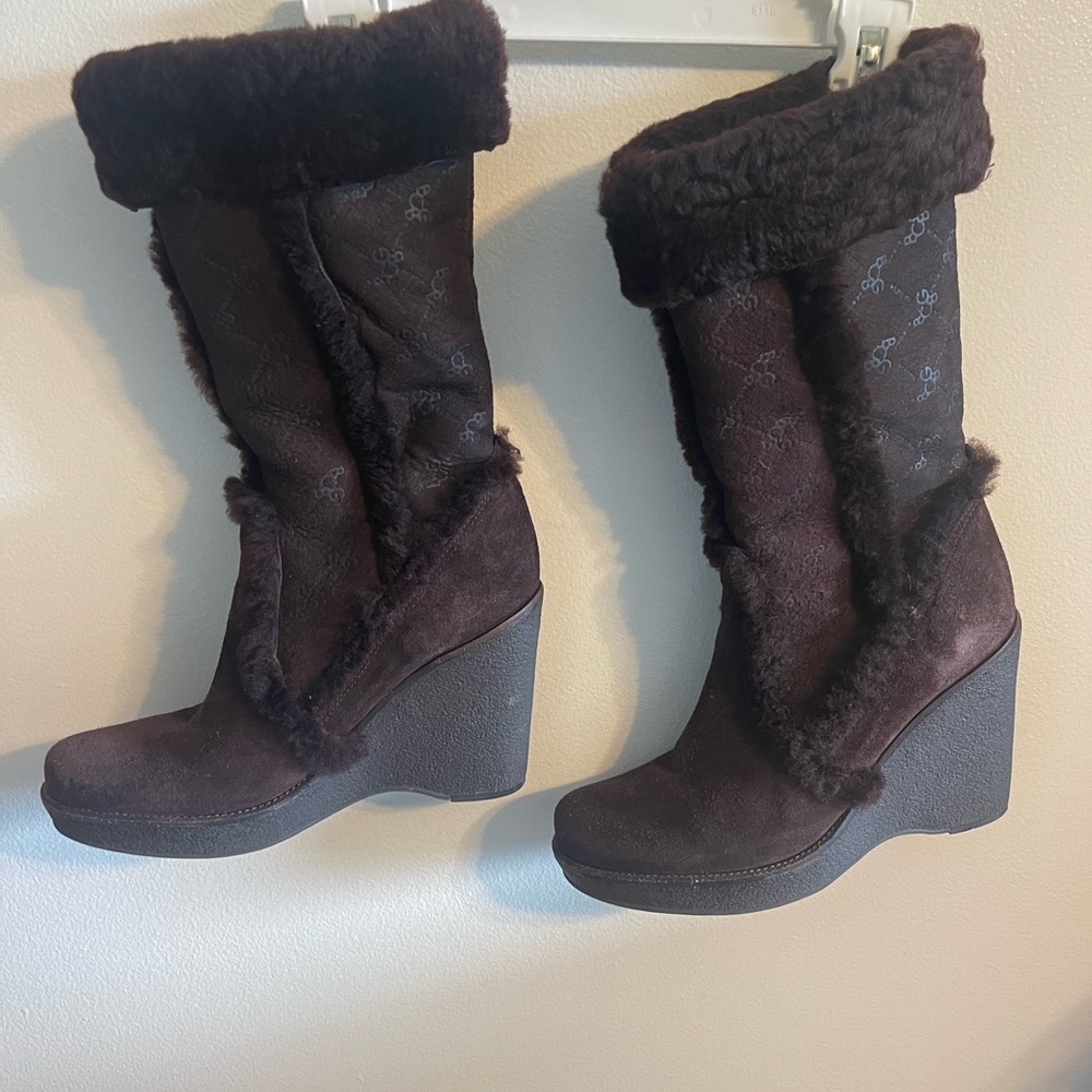 BCBG Brown Faux Fur & Suede Wedge Boots worn a few times.